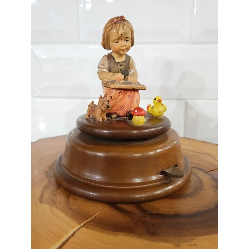 VINTAGE REUGE ROTATING WOOD CARVED MUSIC BOX HAS Girl, Dog,mushroom And Bird 5×5